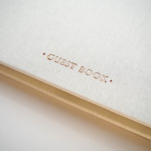 Guest Book Branco
